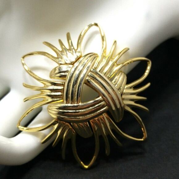 Kenneth Lane Modernist Convex Openwork Woven Brooch, Runway, Gold Plated, 2 1/2" - Picture 3 of 10